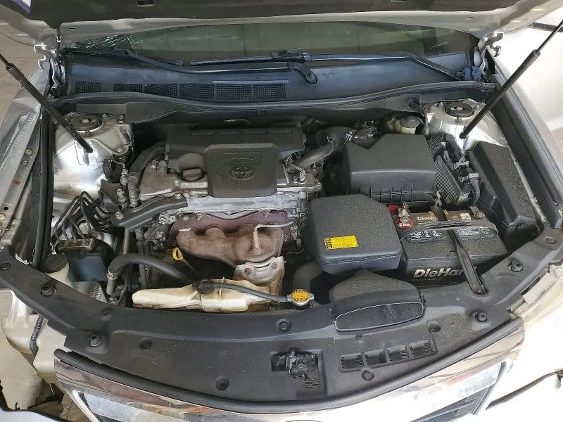 2014 TOYOTA CAMRY LE  