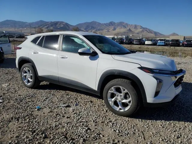 2024 CHEVROLET TRAX LS  