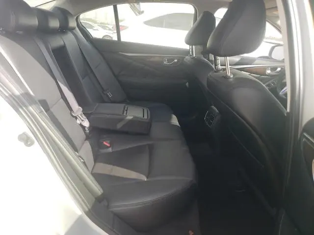 2018 INFINITI Q50 LUXE