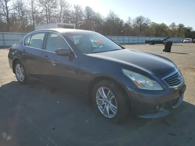 2011 INFINITI G37   