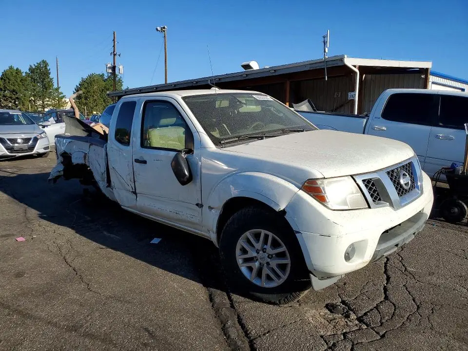 2015 NISSAN FRONTIER SV V6  