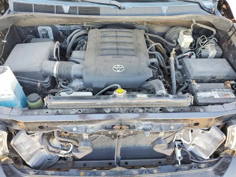 2013 TOYOTA TUNDRA CREWMAX SR5  