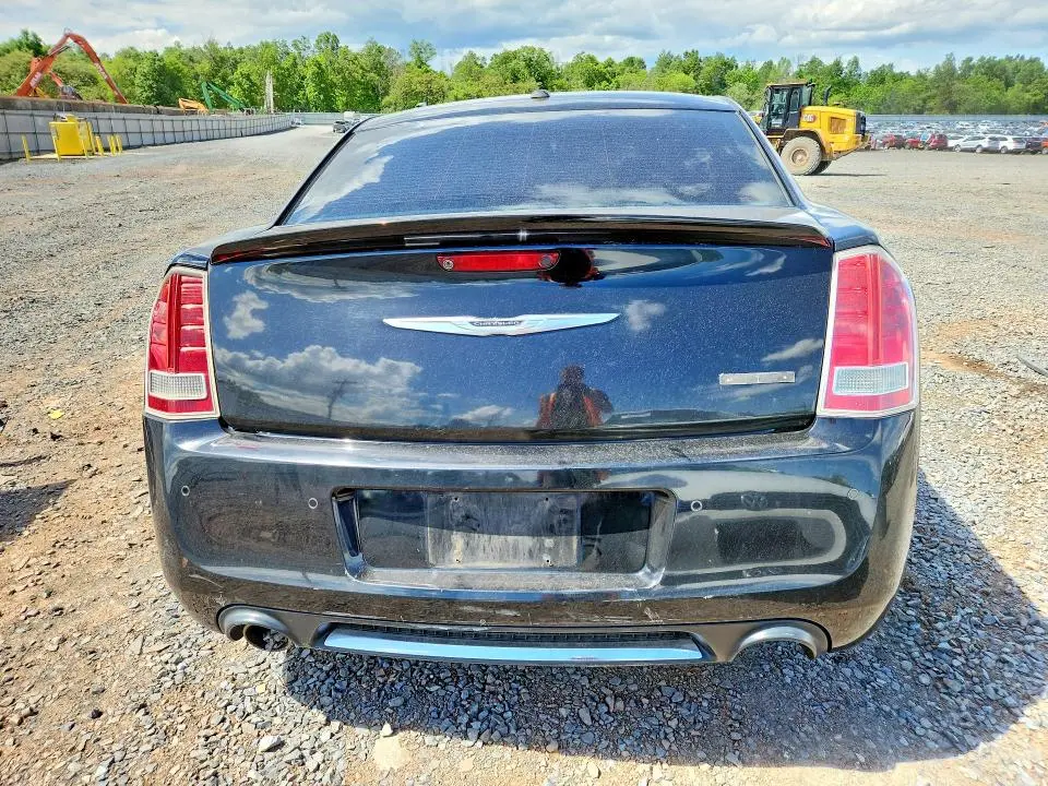 2012 CHRYSLER 300 SRT-8  