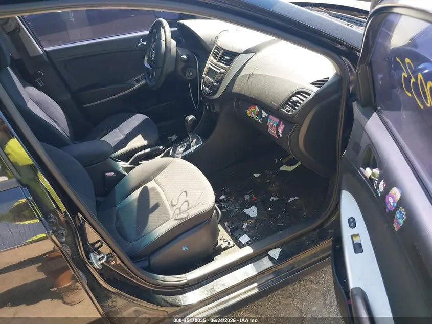 2012 HYUNDAI ACCENT SE