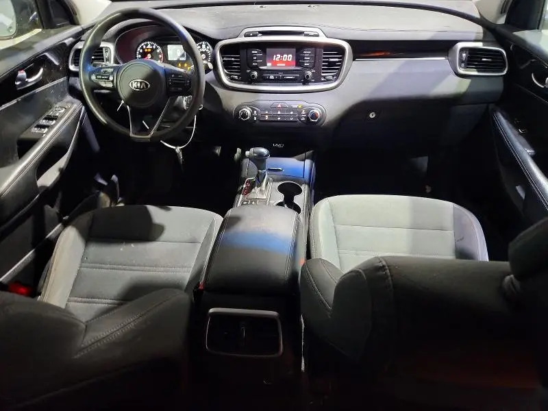 2016 KIA SORENTO LX V6  