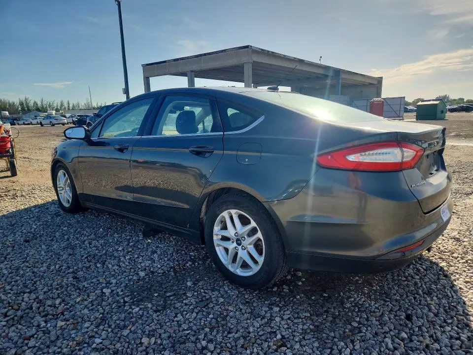 2015 FORD FUSION SE  