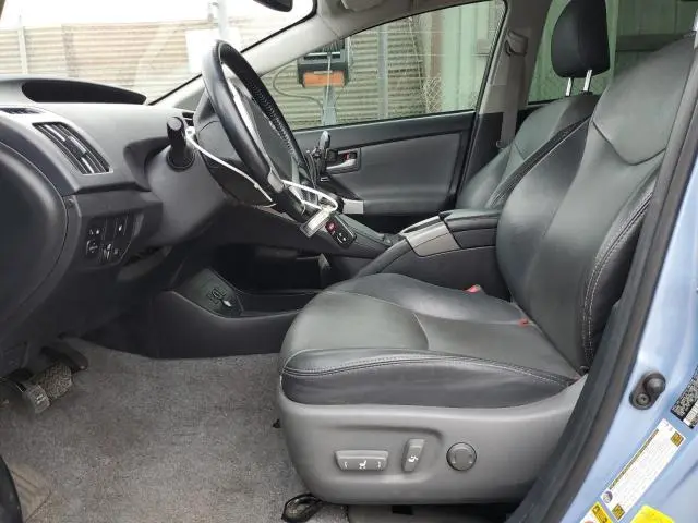 2015 TOYOTA PRIUS PLUG-IN   