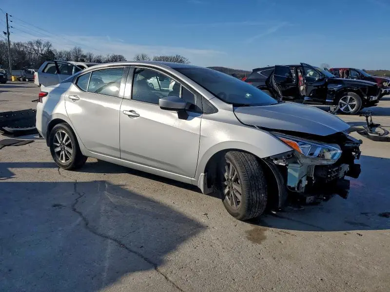 2023 NISSAN VERSA SV  