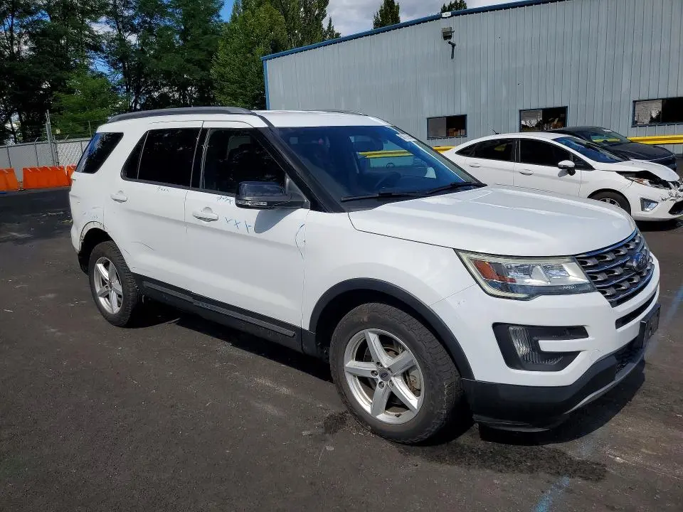 2016 FORD EXPLORER XLT  