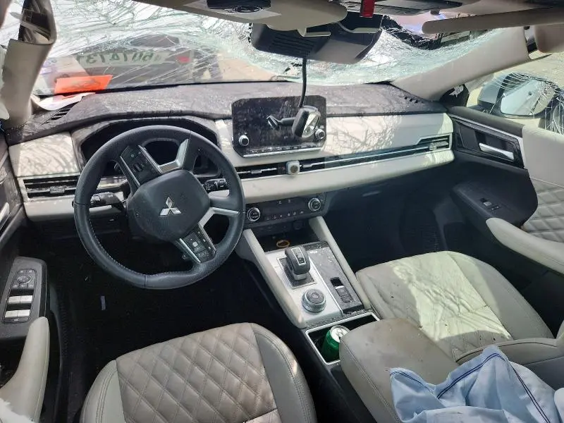 2024 MITSUBISHI OUTLANDER SEL  