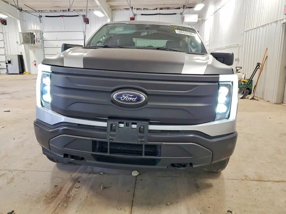 2023 FORD F150 LIGHTNING PRO  