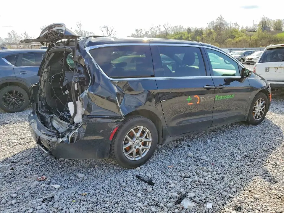 2023 CHRYSLER PACIFICA TOURING  