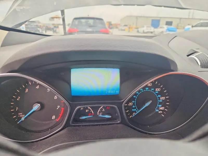 2015 FORD ESCAPE SE  