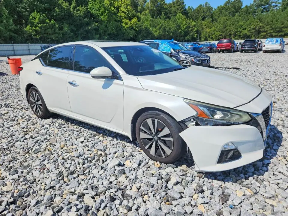 2020 NISSAN ALTIMA SV  