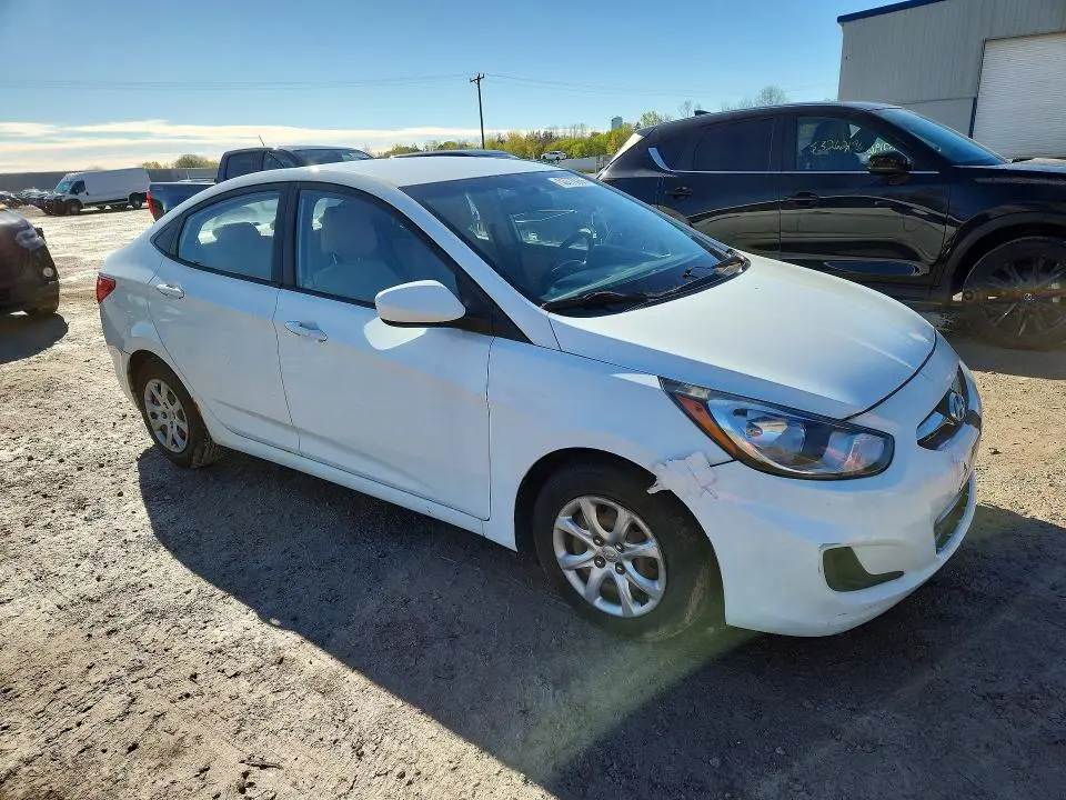 2013 HYUNDAI ACCENT GLS  