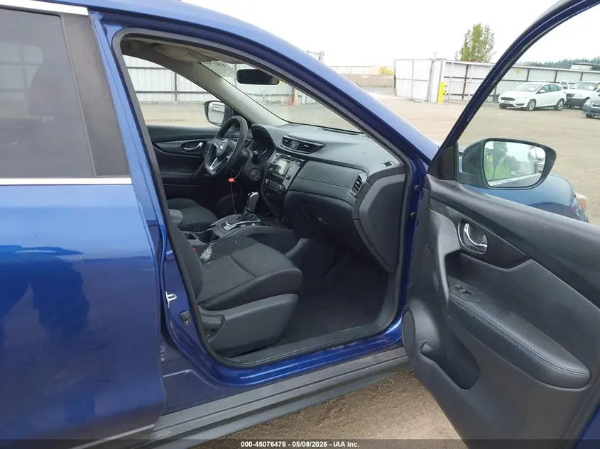 2017 NISSAN ROGUE S