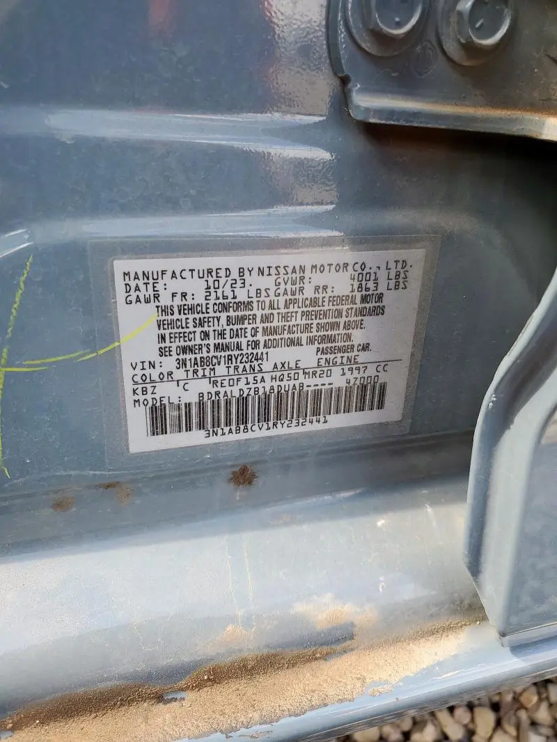 2024 NISSAN SENTRA SV  