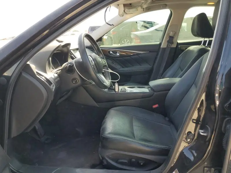 2018 INFINITI Q50 LUXE