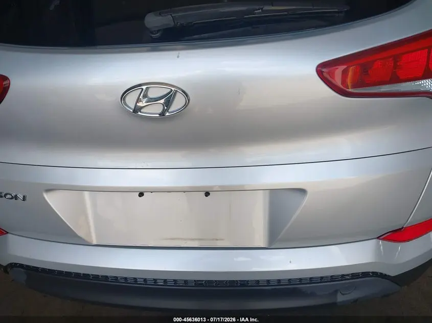 2018 HYUNDAI TUCSON SE