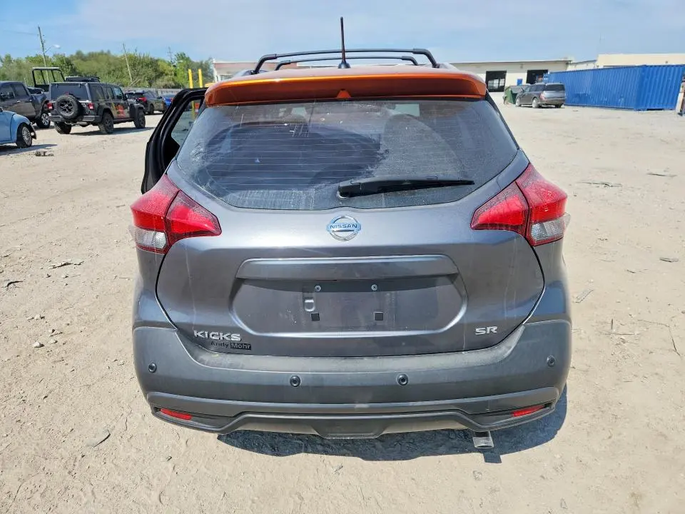 2020 NISSAN KICKS SR  