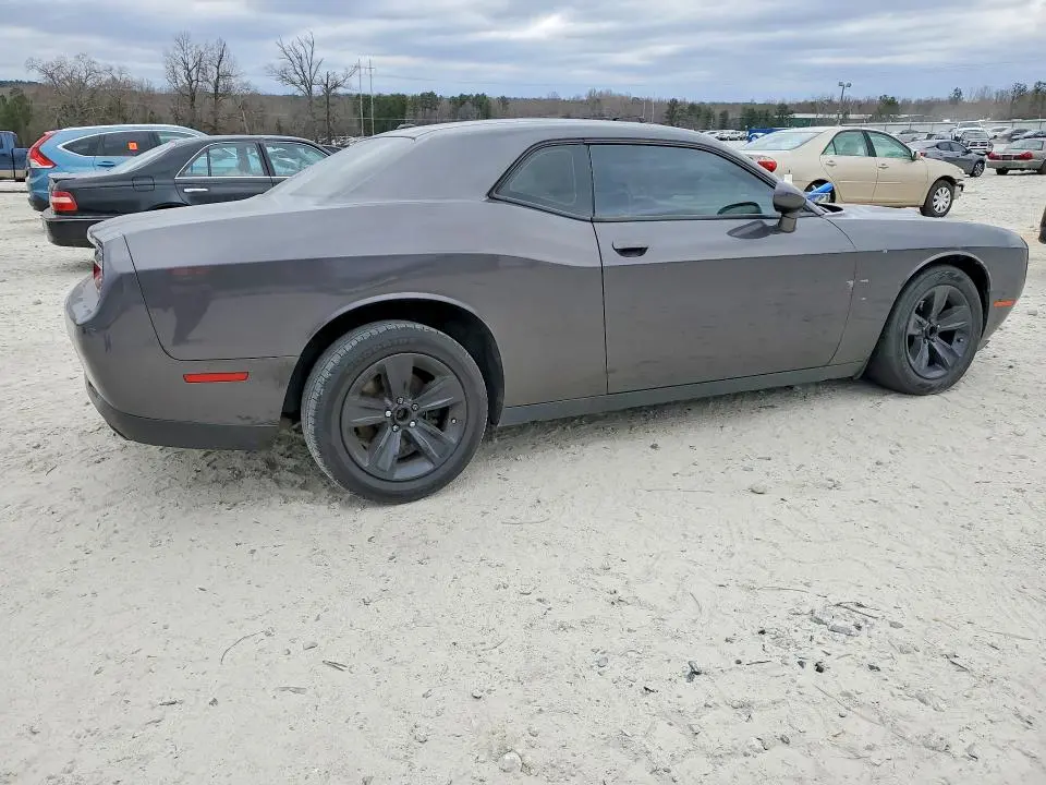 2016 DODGE CHALLENGER SXT  