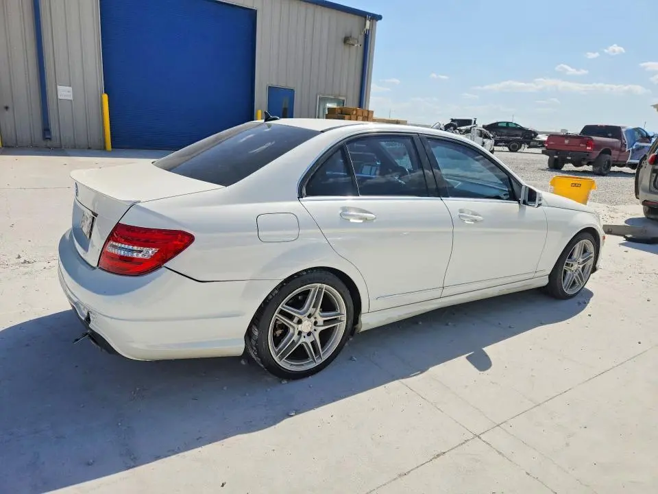 2014 MERCEDES-BENZ C 350  