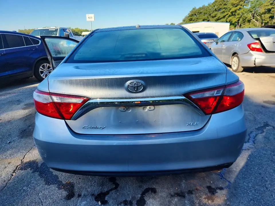 2017 TOYOTA CAMRY XLE  