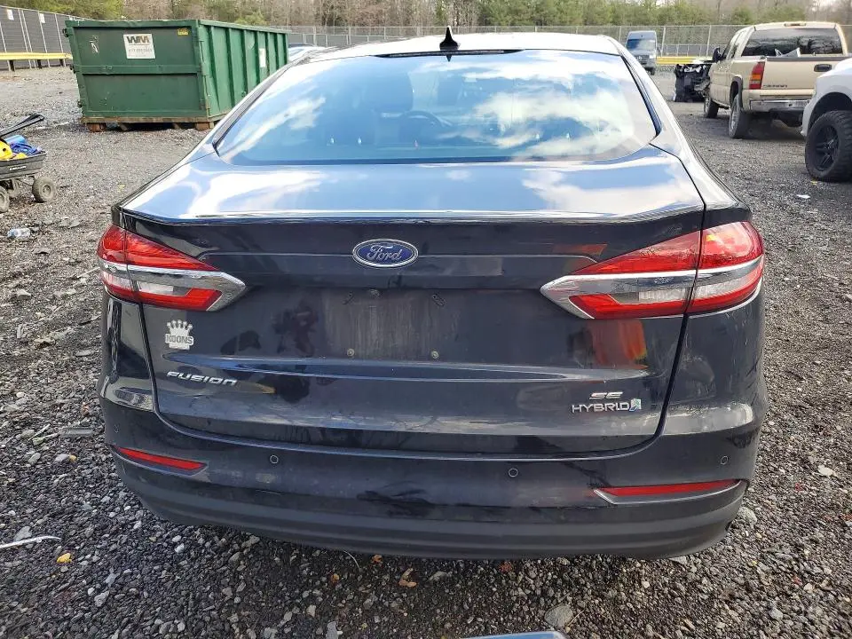 2019 FORD FUSION SE  