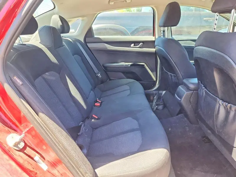 2021 KIA K5 LXS  