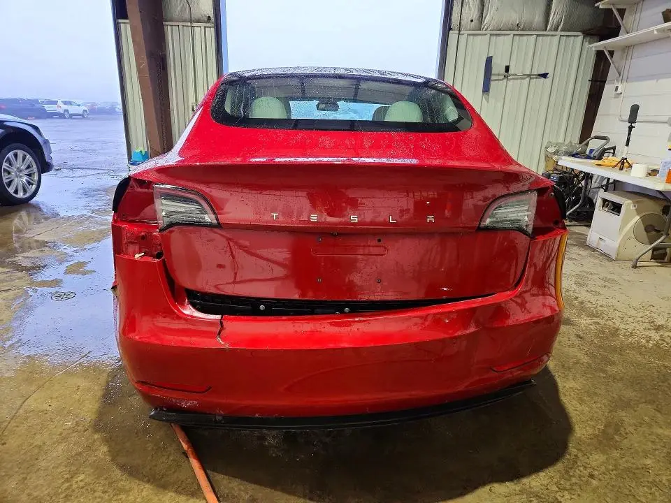 2018 TESLA MODEL 3   