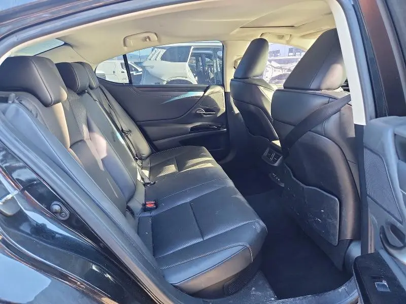 2023 LEXUS ES 300H BASE  