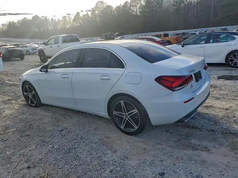 2019 MERCEDES-BENZ A 220  