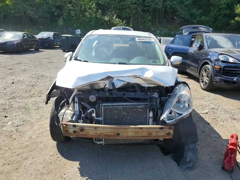 2016 NISSAN VERSA 1.6 SV  