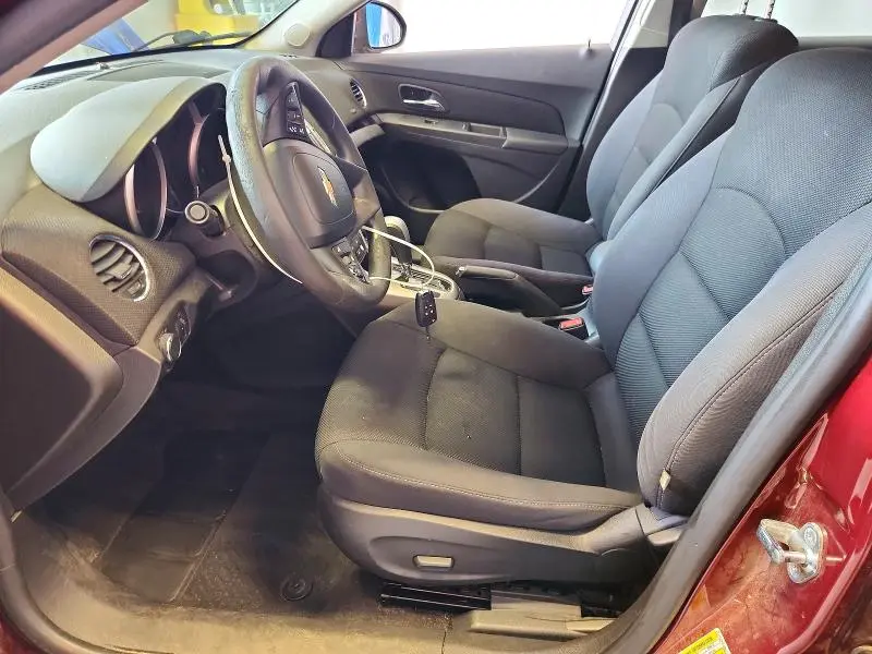 2015 CHEVROLET CRUZE LT  