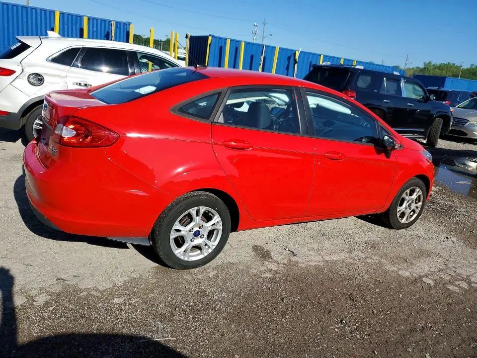 2013 FORD FIESTA SE  