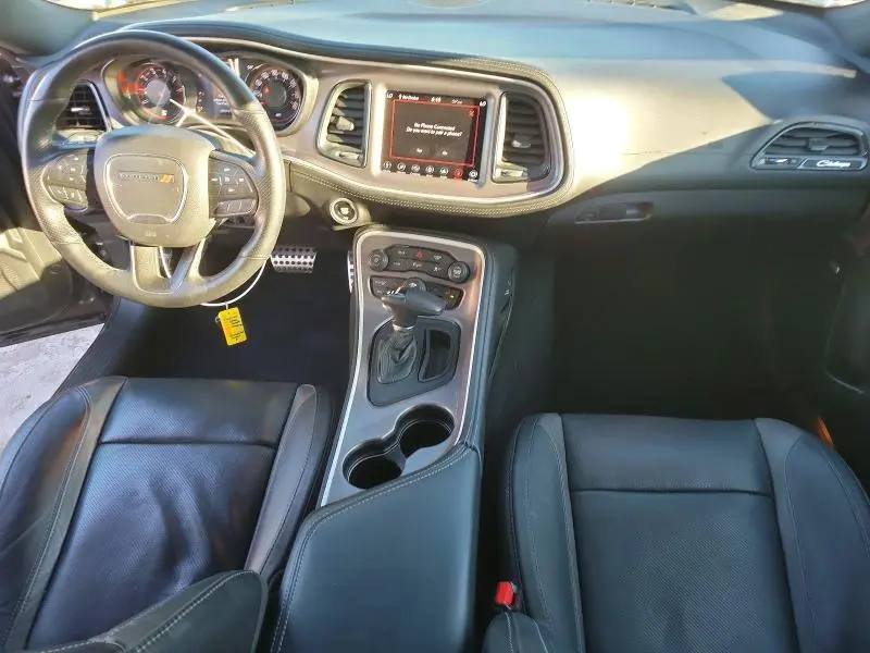 2022 DODGE CHALLENGER SXT  