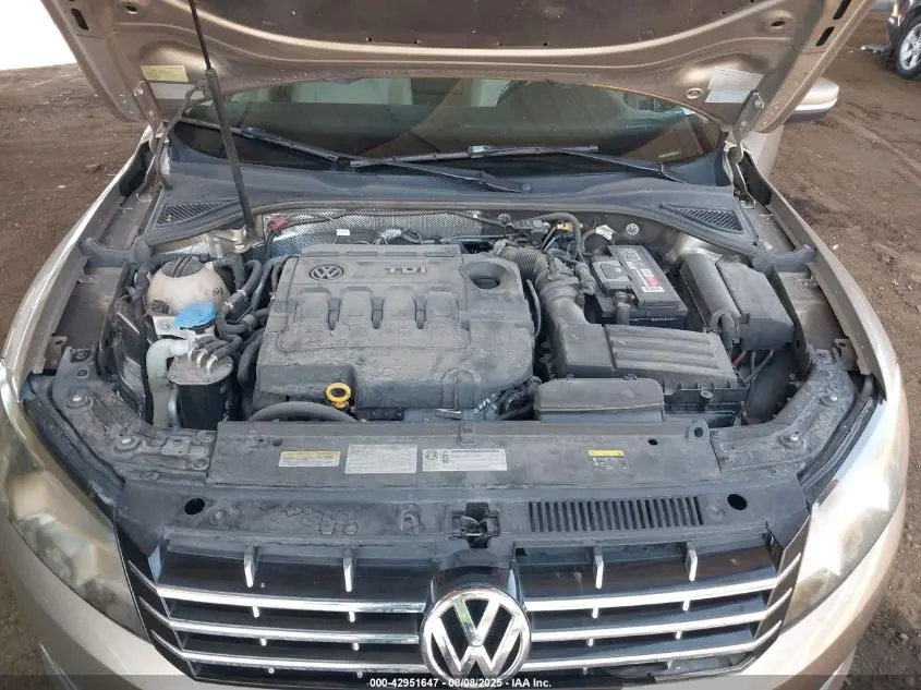 2015 VOLKSWAGEN PASSAT 2.0L TDI SE