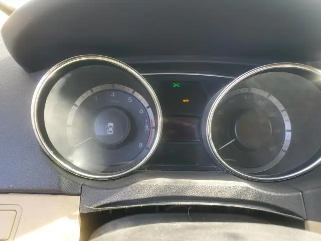 2012 HYUNDAI SONATA GLS  