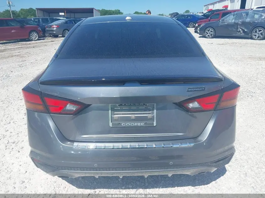 2022 NISSAN ALTIMA SR FWD