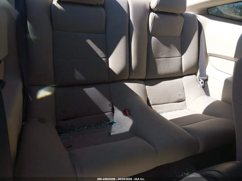 2011 FORD MUSTANG V6