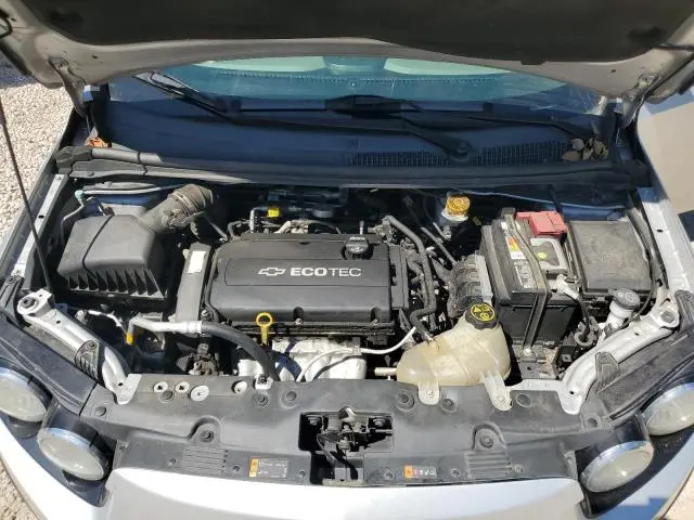 2016 CHEVROLET SONIC LT  