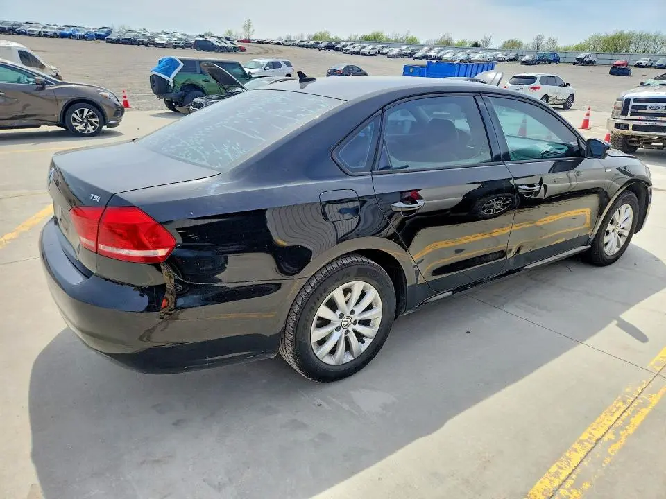 2014 VOLKSWAGEN PASSAT S  