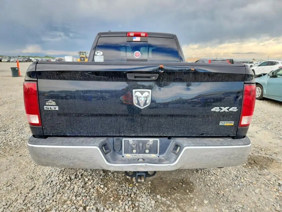 2013 RAM 1500 SLT  