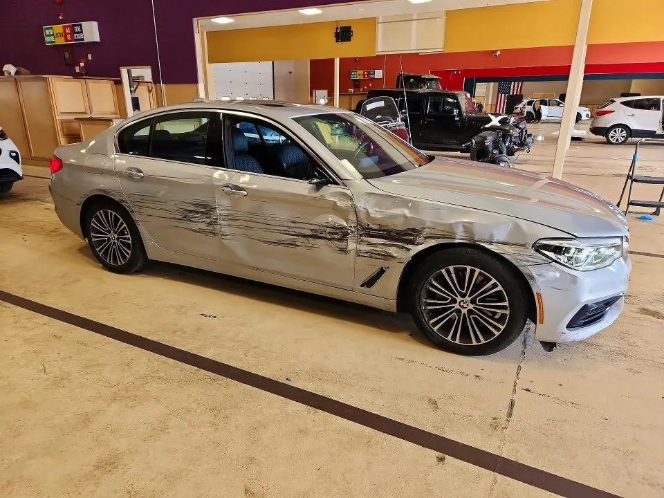 2017 BMW 530 XI  