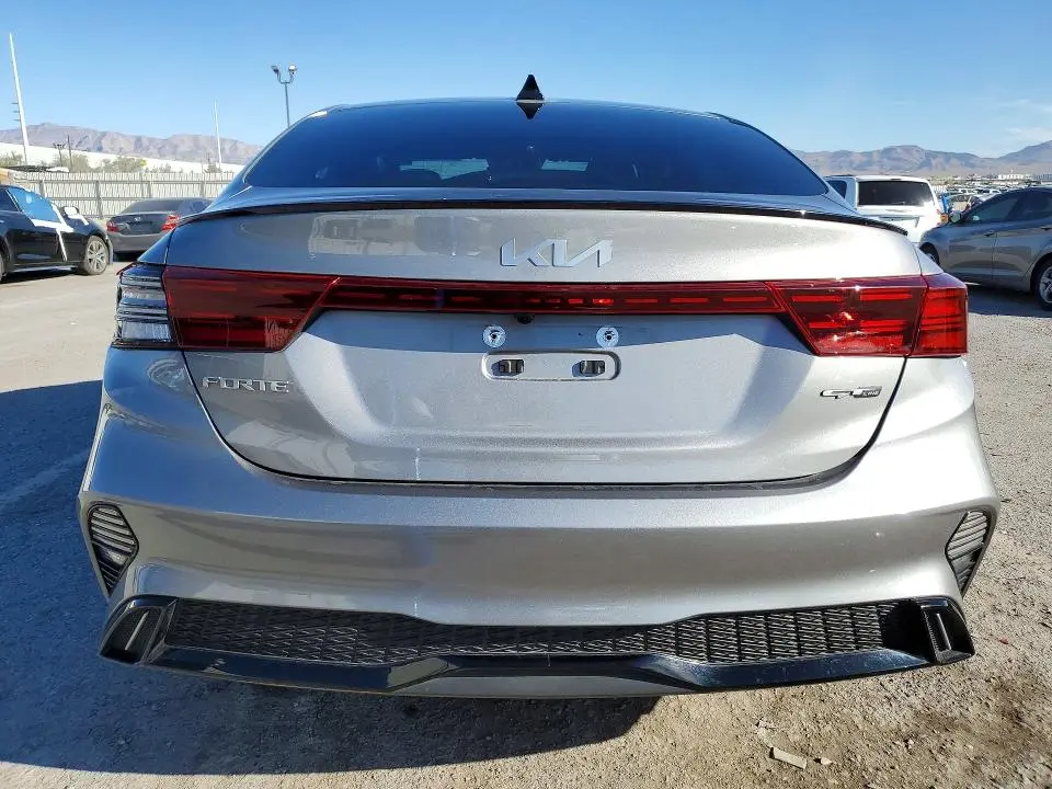 2023 KIA FORTE GT LINE  
