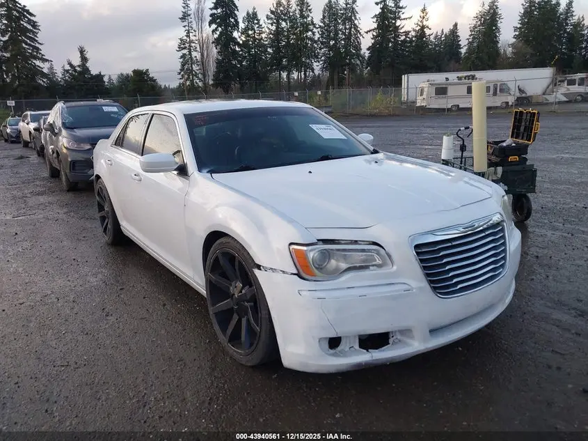 2013 CHRYSLER 300 MOTOWN