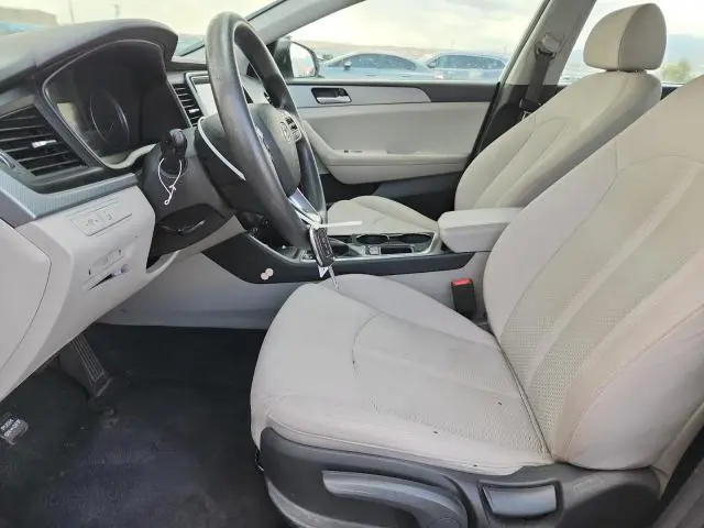 2019 HYUNDAI SONATA SE  