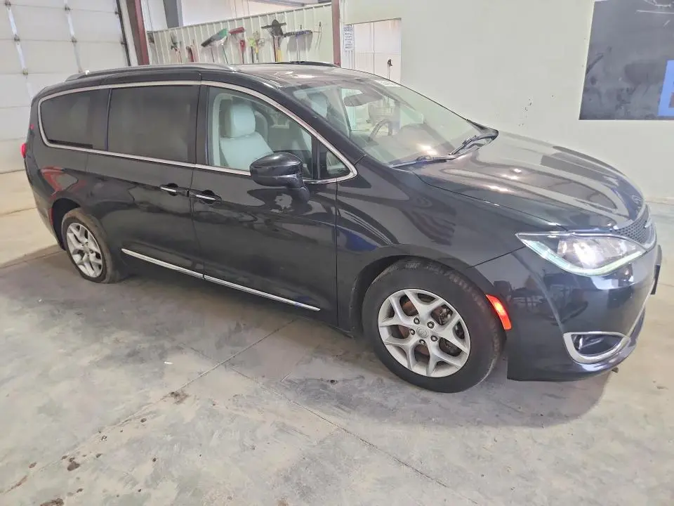 2018 CHRYSLER PACIFICA TOURING L PLUS  