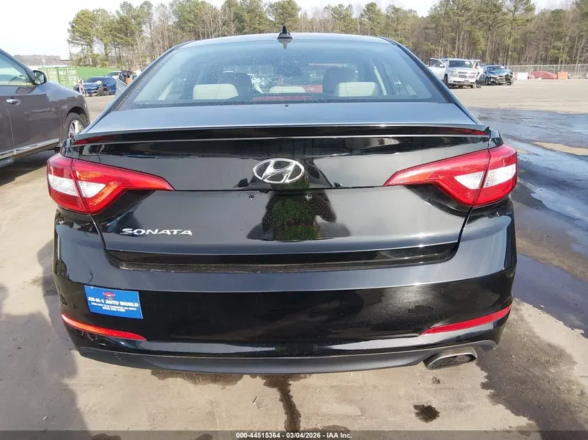 2015 HYUNDAI SONATA SE