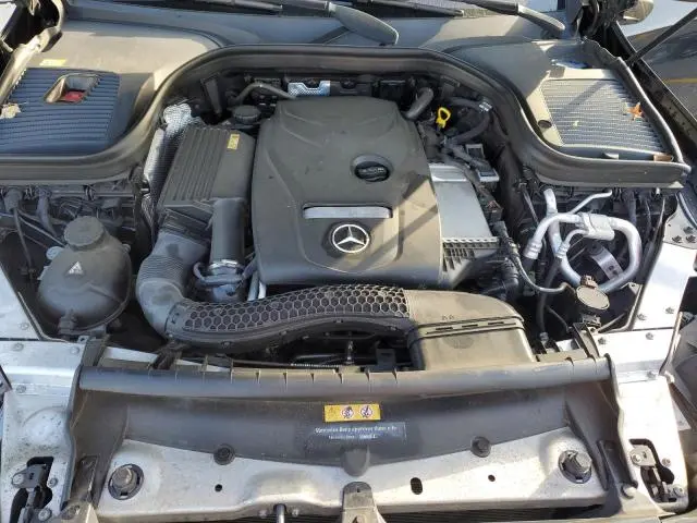 2016 MERCEDES-BENZ GLC 300  
